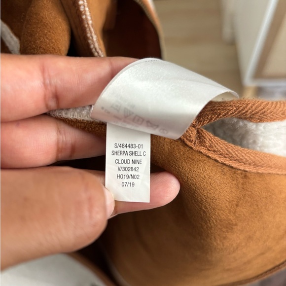 Old Navy Cream Sherpa coat with suede lining Size S - Picture 4 of 7